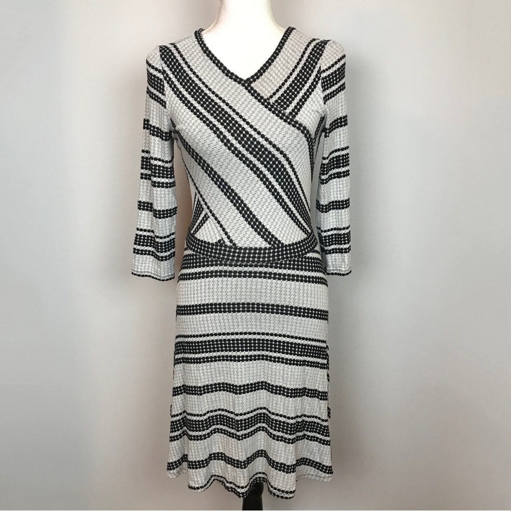 BCBG MAXAZRIA | Kenji Dress Stripes A-line Nylon V-Neck Cropped Medium